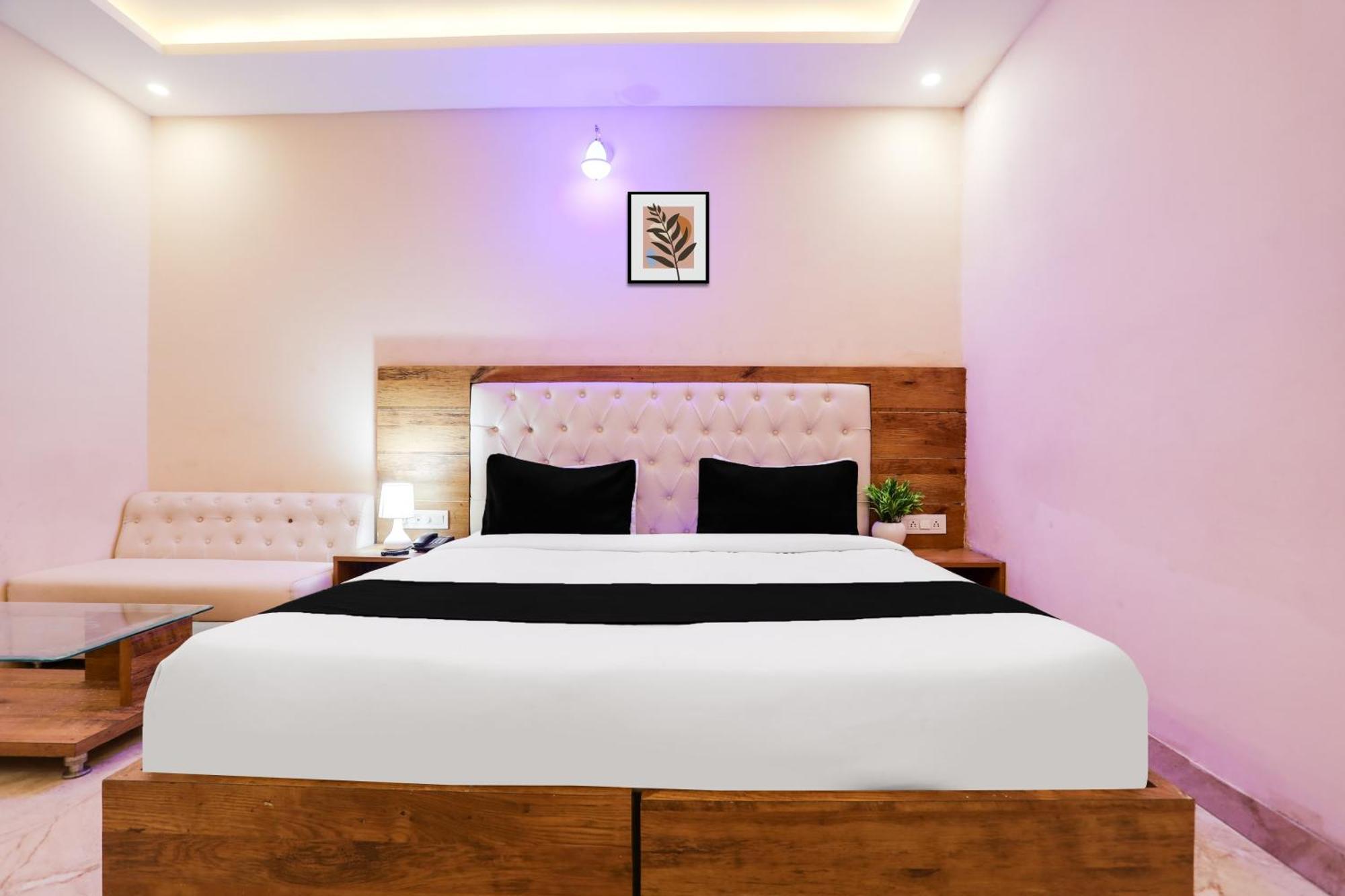 Super Townhouse Oak Tapovan Formerly Hotel Jk Heaven Rishīkesh Εξωτερικό φωτογραφία